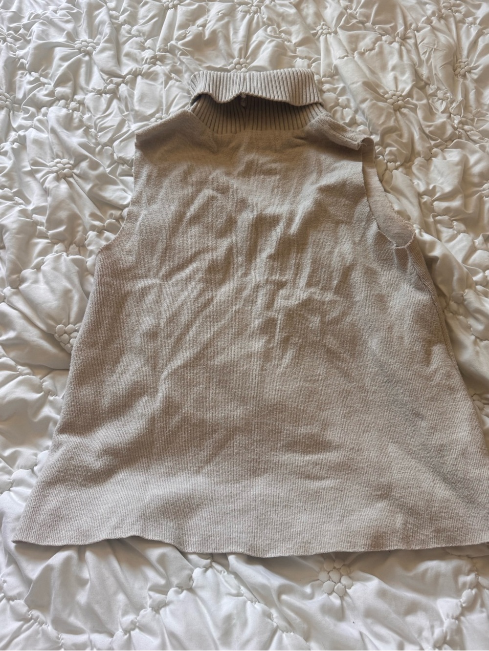 Zara Sleeveless Turtleneck Sweater - Light Beige